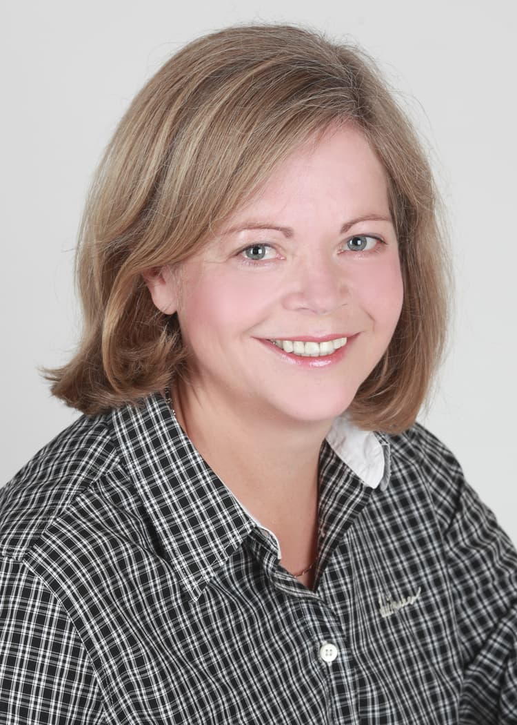 Karen Copland - Sales Representative